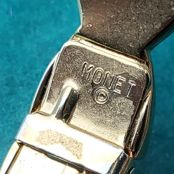 2/20$ Vintage Monet gold tone bracelet - Picture 8 of 8